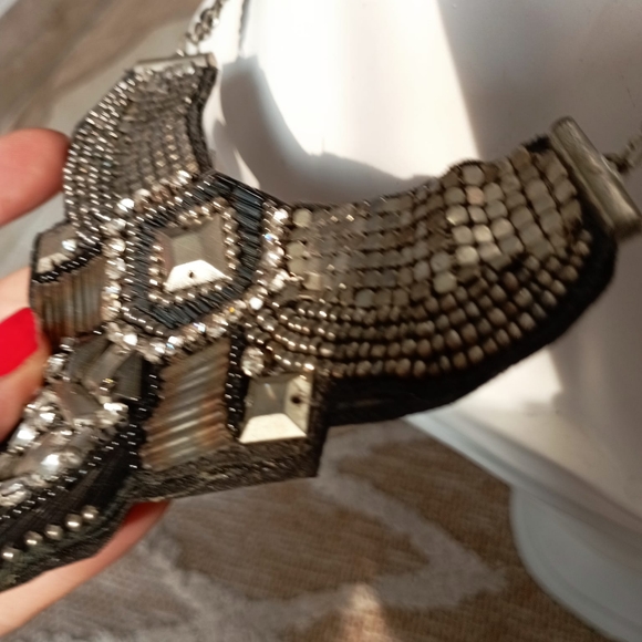 🎆 Black and Silver Statement Necklace - Picture 5 of 12